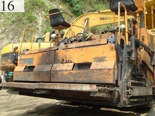 中古建設機械 中古 新潟鐵工所 NIIGATA アスファルトフィニッシャ クローラタイプ NF220BIIVDM