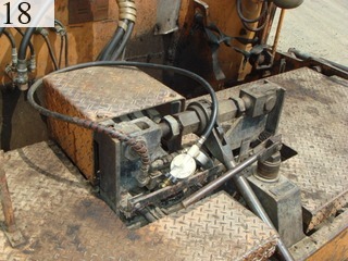 中古建設機械 中古 新潟鐵工所 NIIGATA アスファルトフィニッシャ クローラタイプ NF220BIIVDM