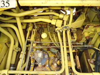 中古建設機械 中古 コマツ KOMATSU ブルドーザ  D21P-7