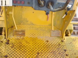 中古建設機械 中古 コマツ KOMATSU ブルドーザ  D31P-18