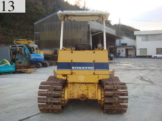 中古建設機械 中古 コマツ KOMATSU ブルドーザ  D31P-18