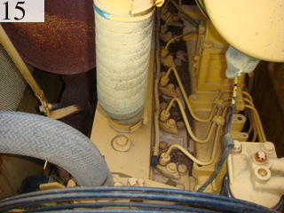 中古建設機械 中古 コマツ KOMATSU ブルドーザ  D31P-18