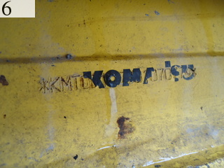 中古建設機械 中古 コマツ KOMATSU ブルドーザ  D65EX-15EO