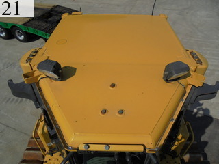 中古建設機械 中古 コマツ KOMATSU ブルドーザ  D65PX-16