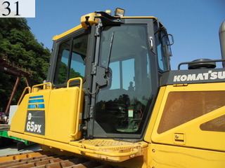 中古建設機械 中古 コマツ KOMATSU ブルドーザ  D65PX-16