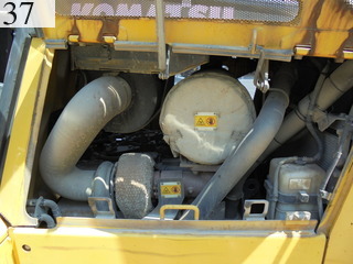 中古建設機械 中古 コマツ KOMATSU ブルドーザ  D65PX-16