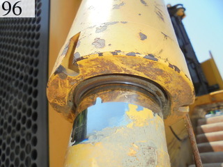 中古建設機械 中古 コマツ KOMATSU ブルドーザ  D65PX-16