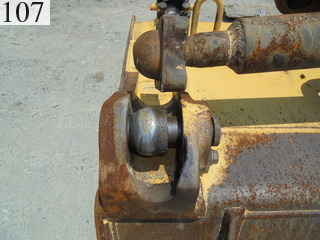 中古建設機械 中古 コマツ KOMATSU ブルドーザ  D65PX-16