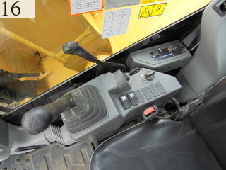中古建設機械 中古 キャタピラー CAT 油圧ショベル・バックホー ０．２－０．３立米 308ECR