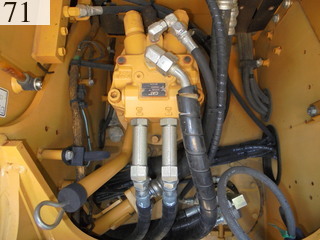中古建設機械 中古 キャタピラー CAT 油圧ショベル・バックホー ０．４－０．５立米 311FLRR