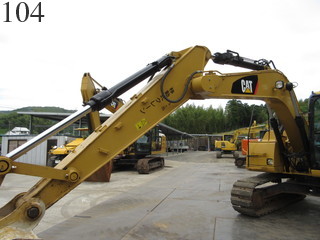 中古建設機械 中古 キャタピラー CAT 油圧ショベル・バックホー ０．４－０．５立米 311FLRR