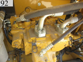 中古建設機械 中古 キャタピラー CAT 油圧ショベル・バックホー ０．７－０．９立米 320E-2