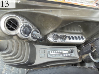 中古建設機械 中古 加藤製作所 KATO WORKS 油圧ショベル・バックホー ０．７－０．９立米 HD820V