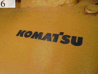 中古建設機械 中古 コマツ KOMATSU 油圧ショベル・バックホー ０．４－０．５立米 PC120-8