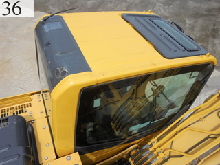 中古建設機械 中古 コマツ KOMATSU 油圧ショベル・バックホー ０．４－０．５立米 PC120-8