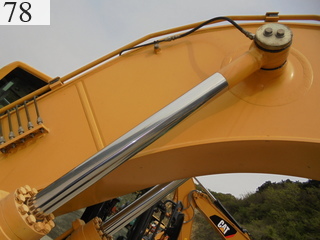 中古建設機械 中古 コマツ KOMATSU 油圧ショベル・バックホー ０．４－０．５立米 PC120-8