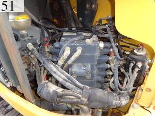 中古建設機械 中古 コマツ KOMATSU 油圧ショベル・バックホー ０．４－０．５立米 PC128US-2E1