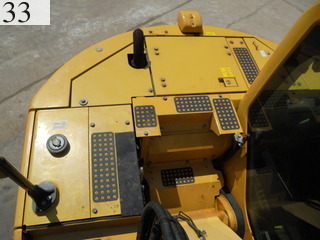 中古建設機械 中古 コマツ KOMATSU 油圧ショベル・バックホー ０．４－０．５立米 PC128US-8