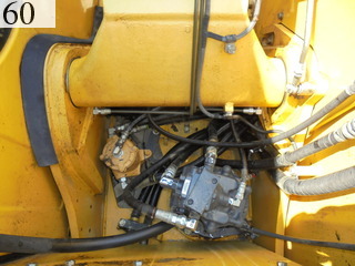 中古建設機械 中古 コマツ KOMATSU 油圧ショベル・バックホー ０．４－０．５立米 PC128US-8