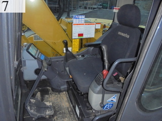 中古建設機械 中古 コマツ KOMATSU 油圧ショベル・バックホー ０．４－０．５立米 PC128US-8