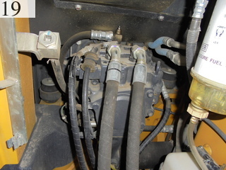 中古建設機械 中古 コマツ KOMATSU 油圧ショベル・バックホー ０．４－０．５立米 PC128US-8