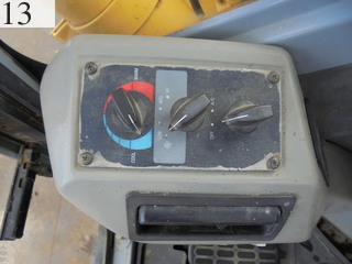中古建設機械 中古 コマツ KOMATSU 油圧ショベル・バックホー ０．４－０．５立米 PC138US-2