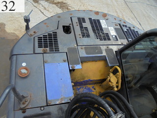 中古建設機械 中古 コマツ KOMATSU 油圧ショベル・バックホー ０．４－０．５立米 PC138US-2