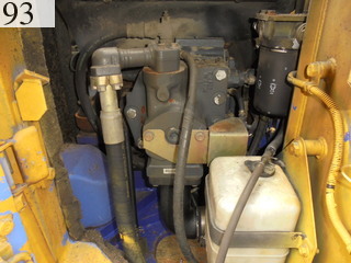 中古建設機械 中古 コマツ KOMATSU 油圧ショベル・バックホー ０．４－０．５立米 PC138US-2