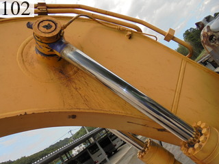 中古建設機械 中古 コマツ KOMATSU 油圧ショベル・バックホー ０．４－０．５立米 PC138US-2