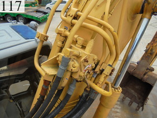 中古建設機械 中古 コマツ KOMATSU 油圧ショベル・バックホー ０．４－０．５立米 PC138US-2