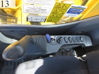 中古建設機械 中古 コマツ KOMATSU 油圧ショベル・バックホー ０．４－０．５立米 PC138US-8