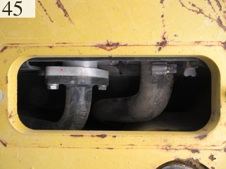 中古建設機械 中古 コマツ KOMATSU 油圧ショベル・バックホー ０．４－０．５立米 PC138US-8