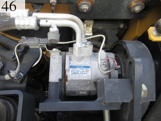 中古建設機械 中古 コマツ KOMATSU 油圧ショベル・バックホー ０．４－０．５立米 PC138US-8