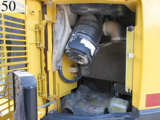 中古建設機械 中古 コマツ KOMATSU 油圧ショベル・バックホー ０．４－０．５立米 PC138US-8