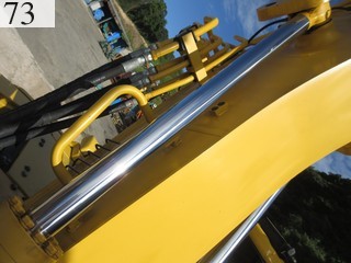 中古建設機械 中古 コマツ KOMATSU 油圧ショベル・バックホー ０．４－０．５立米 PC138US-8