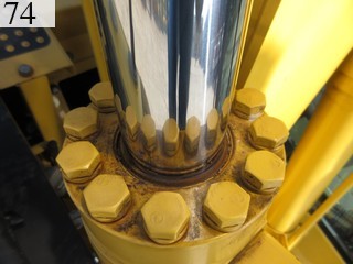中古建設機械 中古 コマツ KOMATSU 油圧ショベル・バックホー ０．４－０．５立米 PC138US-8