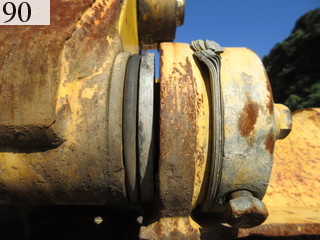 中古建設機械 中古 コマツ KOMATSU 油圧ショベル・バックホー ０．４－０．５立米 PC138US-8