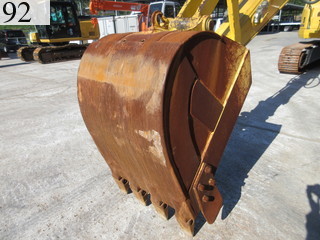 中古建設機械 中古 コマツ KOMATSU 油圧ショベル・バックホー ０．４－０．５立米 PC138US-8