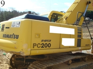 中古建設機械 中古 コマツ KOMATSU 油圧ショベル・バックホー ０．７－０．９立米 PC200-6E