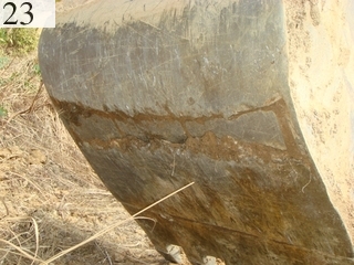 中古建設機械 中古 コマツ KOMATSU 油圧ショベル・バックホー ０．７－０．９立米 PC200-6E