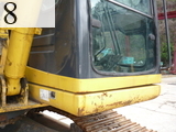 中古建設機械 中古 コマツ KOMATSU 油圧ショベル・バックホー ０．７－０．９立米 PC200-6E