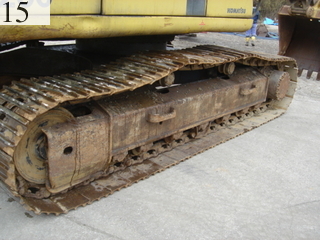 中古建設機械 中古 コマツ KOMATSU 油圧ショベル・バックホー ０．７－０．９立米 PC200-6E