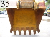 中古建設機械 中古 コマツ KOMATSU 油圧ショベル・バックホー ０．７－０．９立米 PC200-6E