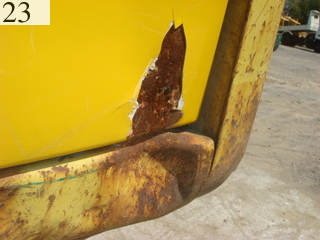 中古建設機械 中古 コマツ KOMATSU 油圧ショベル・バックホー ０．７－０．９立米 PC200-6E