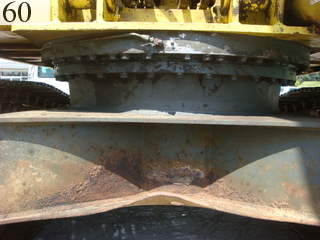 中古建設機械 中古 コマツ KOMATSU 油圧ショベル・バックホー ０．７－０．９立米 PC200-6E