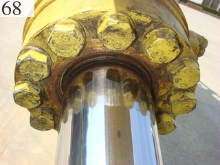 中古建設機械 中古 コマツ KOMATSU 油圧ショベル・バックホー ０．７－０．９立米 PC200-6E