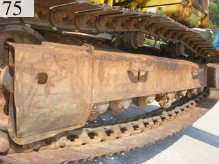 中古建設機械 中古 コマツ KOMATSU 油圧ショベル・バックホー ０．７－０．９立米 PC200-6E