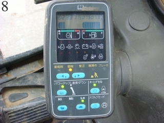 中古建設機械 中古 コマツ KOMATSU 油圧ショベル・バックホー ０．７－０．９立米 PC200-6E