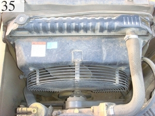 中古建設機械 中古 コマツ KOMATSU 油圧ショベル・バックホー ０．７－０．９立米 PC200-6M