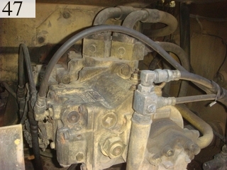 中古建設機械 中古 コマツ KOMATSU 油圧ショベル・バックホー ０．７－０．９立米 PC200-6M